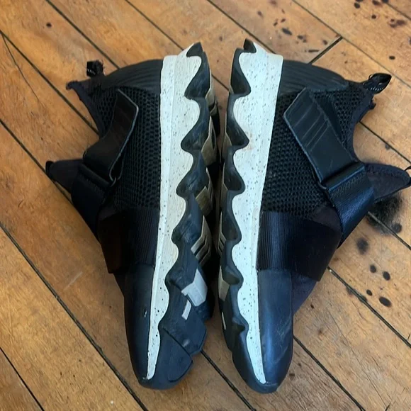 Sorel black ankle sneakers - Picture 4 of 6